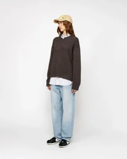 EMBROIDERED V-NECK LOGO SWEATER